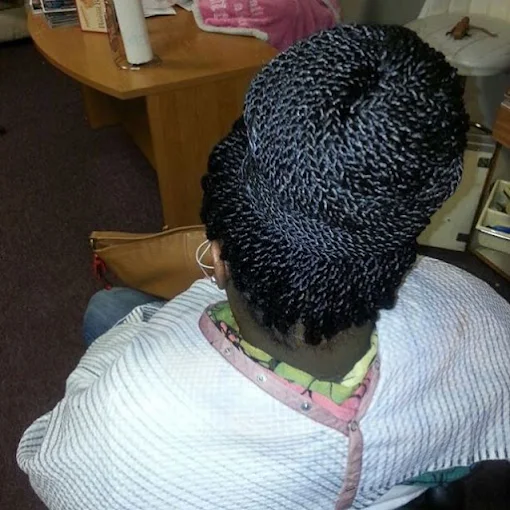 Elolo African Hair Braiding